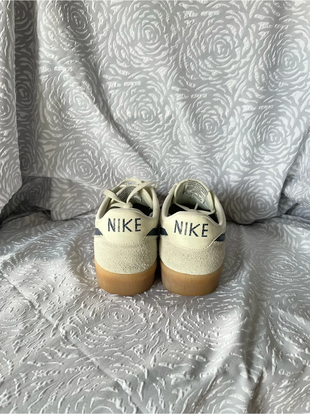 Nike classic low